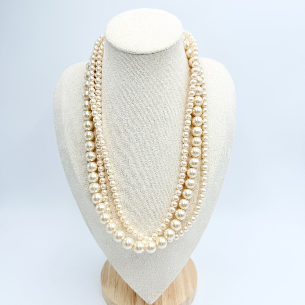 Vintage Triple Strand Faux Pearl Necklace – Graduated Cream Pearls